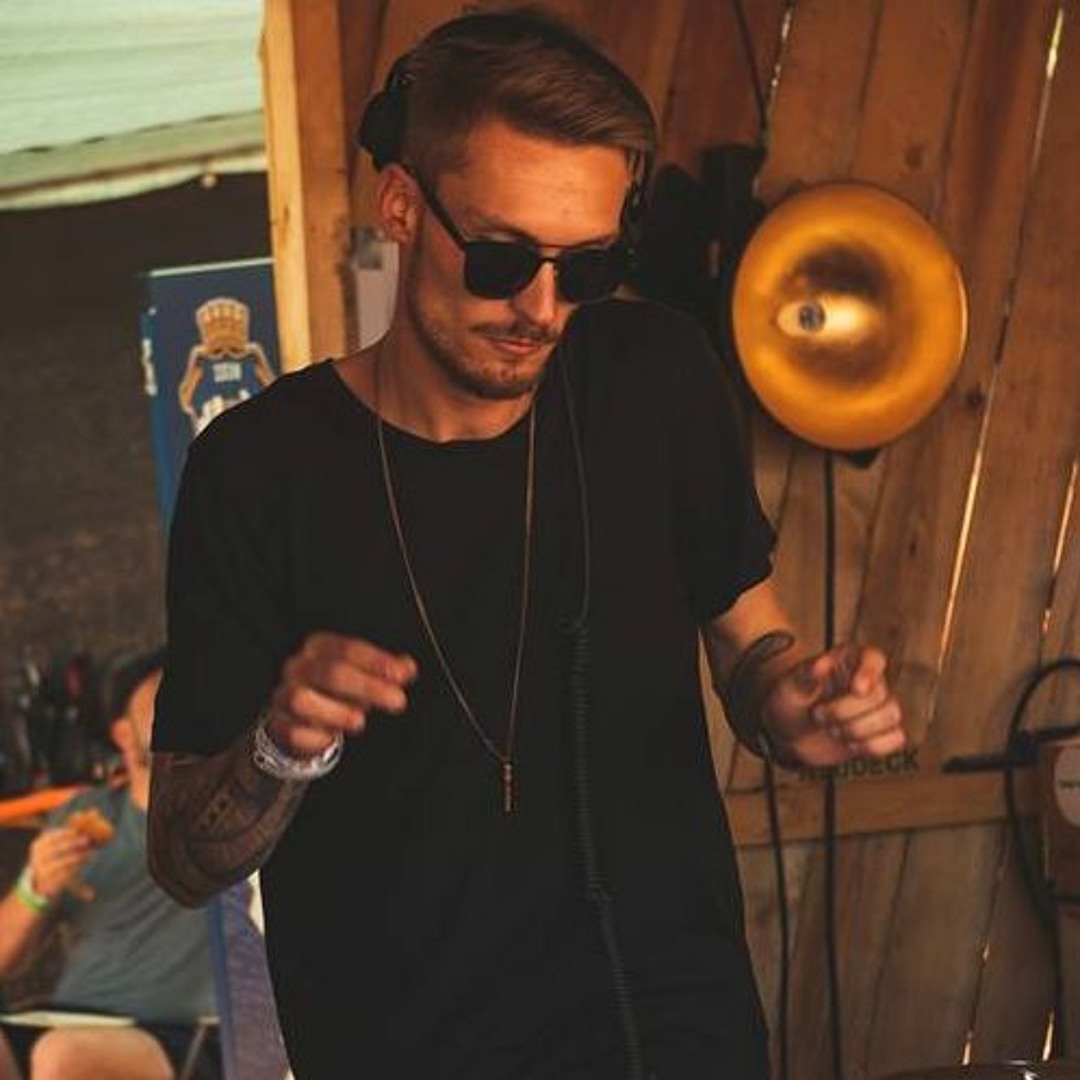 Cover von Louis Dinkgrefe - Jeden Tag ein Set @ Burning Beach 2018